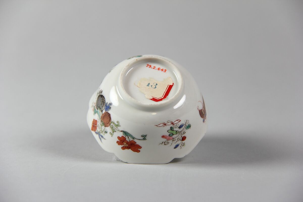 Cup with butterflies and melons, Porcelain painted in overglaze polychrome enamels (Jingdezhen ware), China