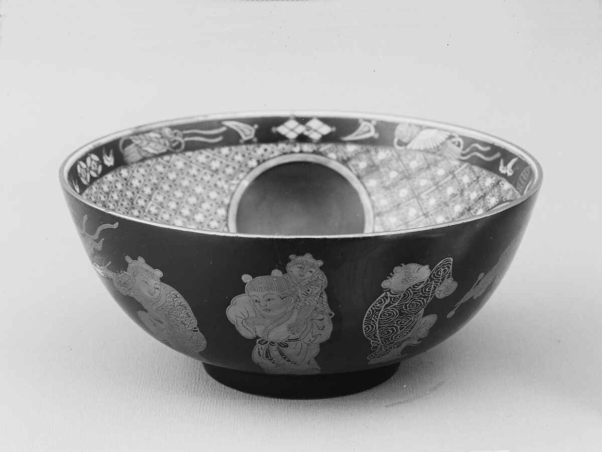 Bowl, Seifu Yohei (1803–1861), White porcelain decorated with blue under the glaze, polychrome enamels (Kyoto ware), Japan 