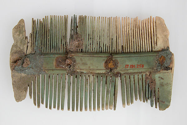 Double-Sided Comb