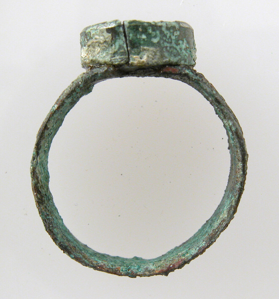 Finger Ring, Copper alloy, glass cabochon, Frankish