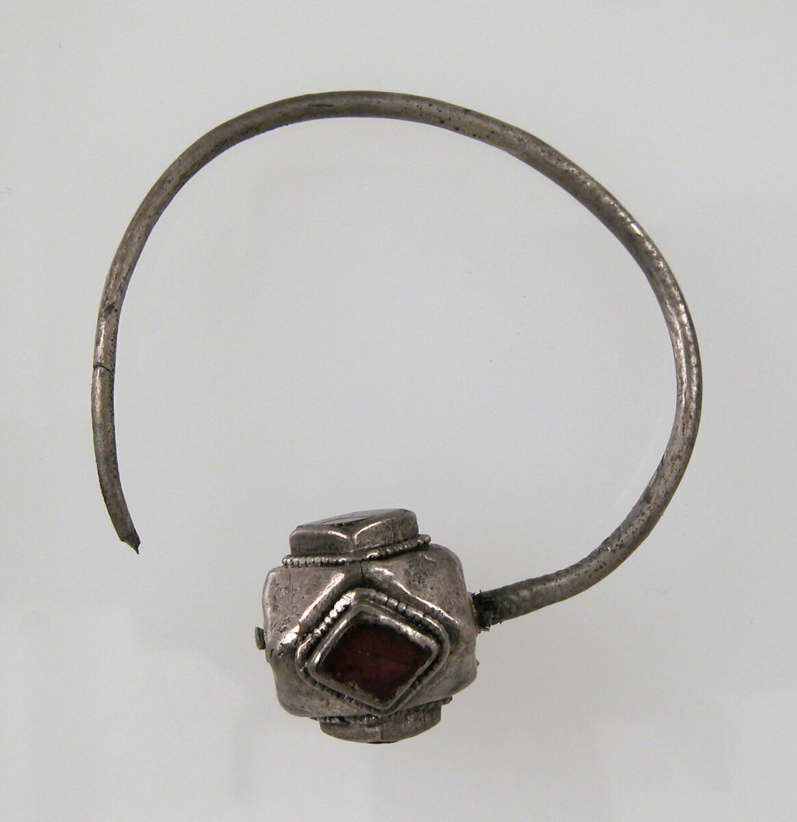 Earring, Silver, garnet or glass paste, Frankish 