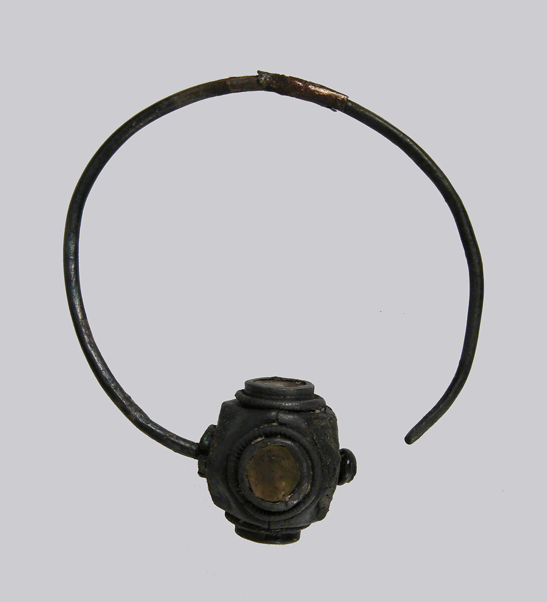 Earring, Copper alloy, glass paste, Frankish