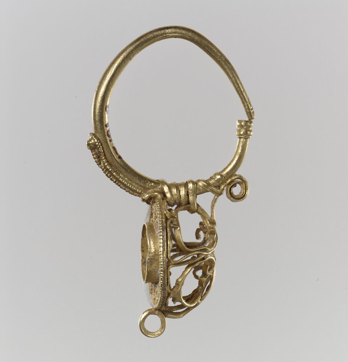 Earring, Gold, Langobardic or Byzantine (?)