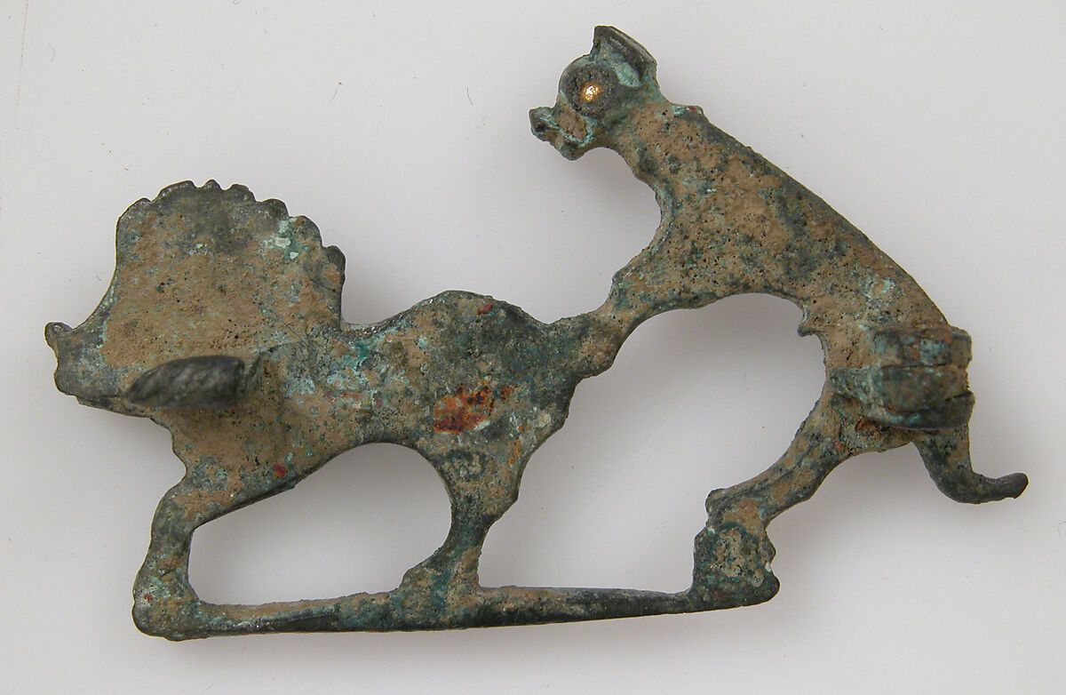 Brooch in the Form of a Dog Attacking a Boar, Champlevé enamel, bronze, gold, Roman