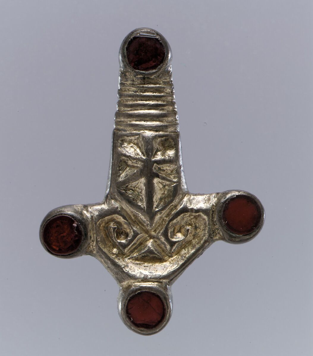 Bow Brooch, Silver-gilt, garnets, Frankish