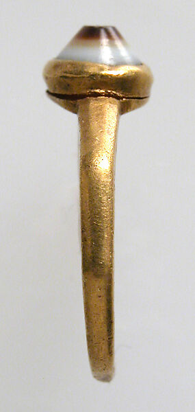 Finger Ring, Gold, jasper intaglio, European