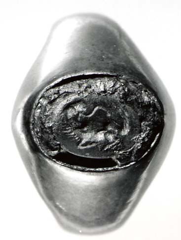 Finger Ring, Silver, carnelian (?) intaglio, European