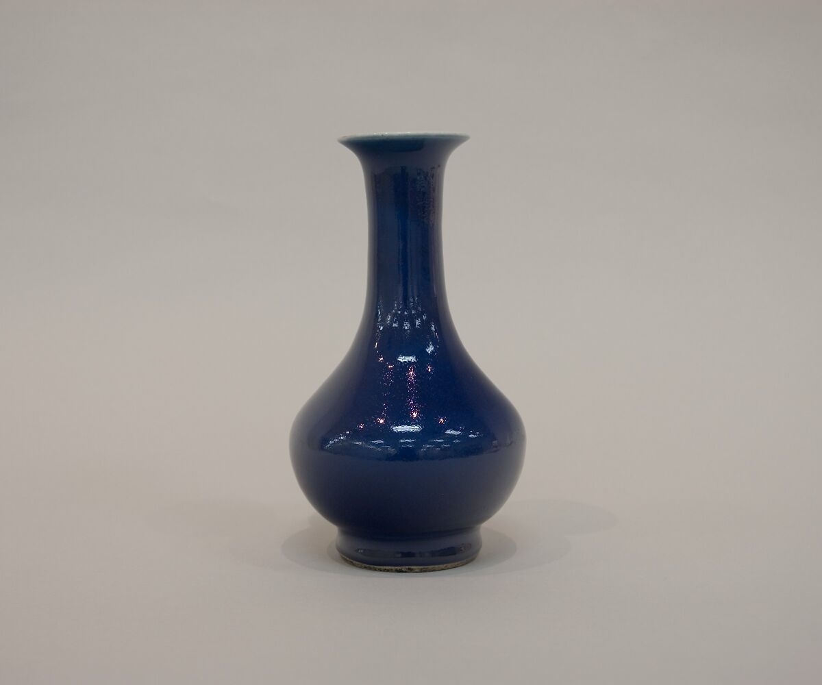 Vase, Porcelain with blue glaze (Jingdezhen ware), China
