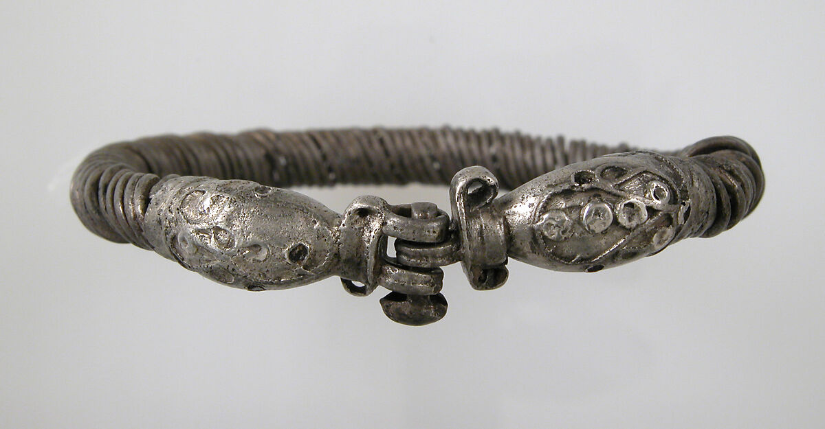Bracelet, Silver, garnet or glass paste eyes, Roman