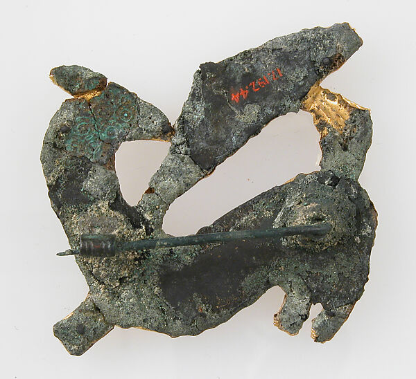 Animal-Shaped Brooch, Copper alloy, coated with gold, twisted wire, paste, European
