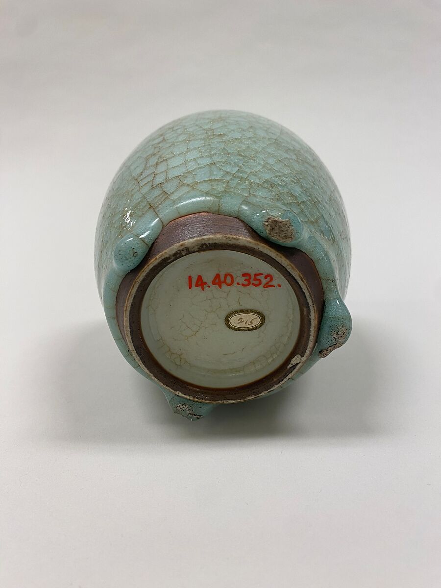 Jar, Porcelain painted in underglaze cobalt blue (Jingdezhen ware), China