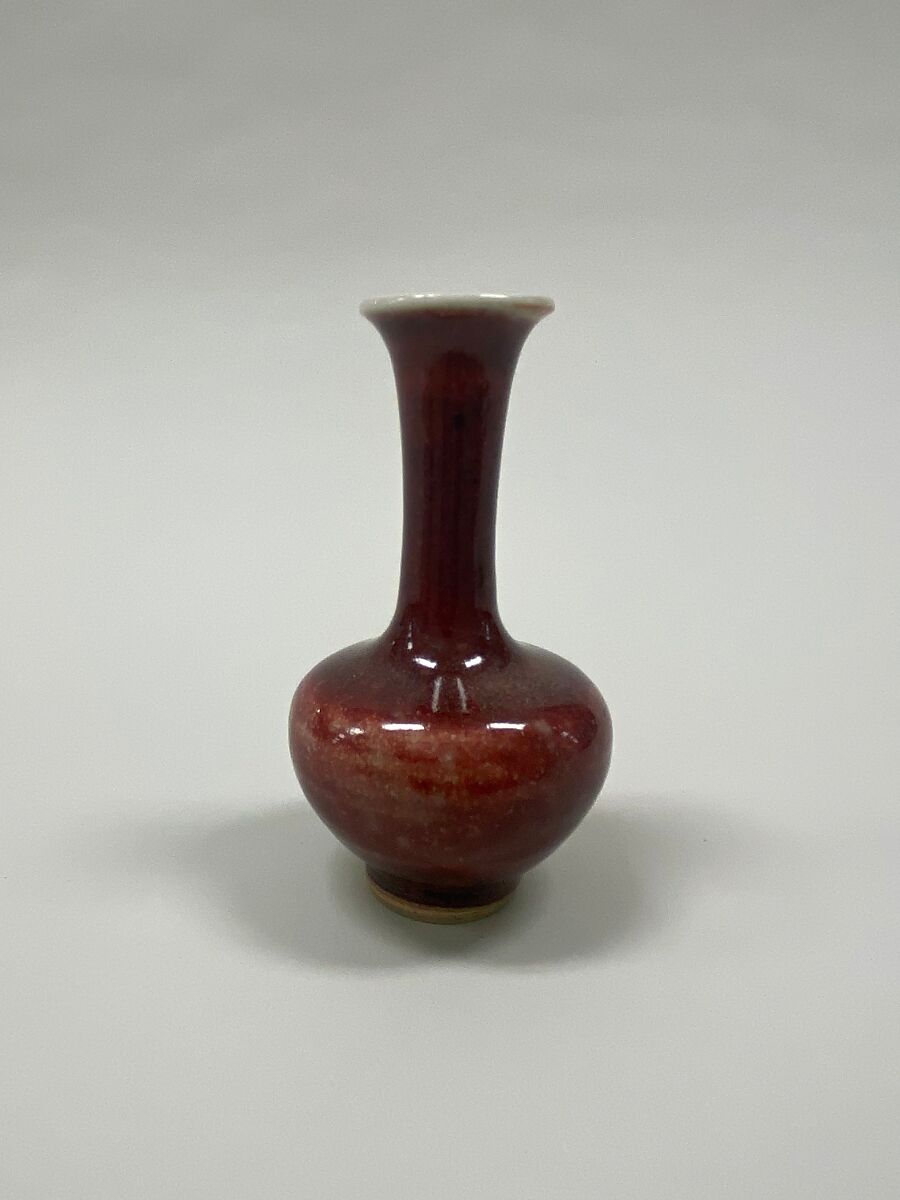 Vase, Porcelain with copper red glaze (Jingdezhen ware), China 