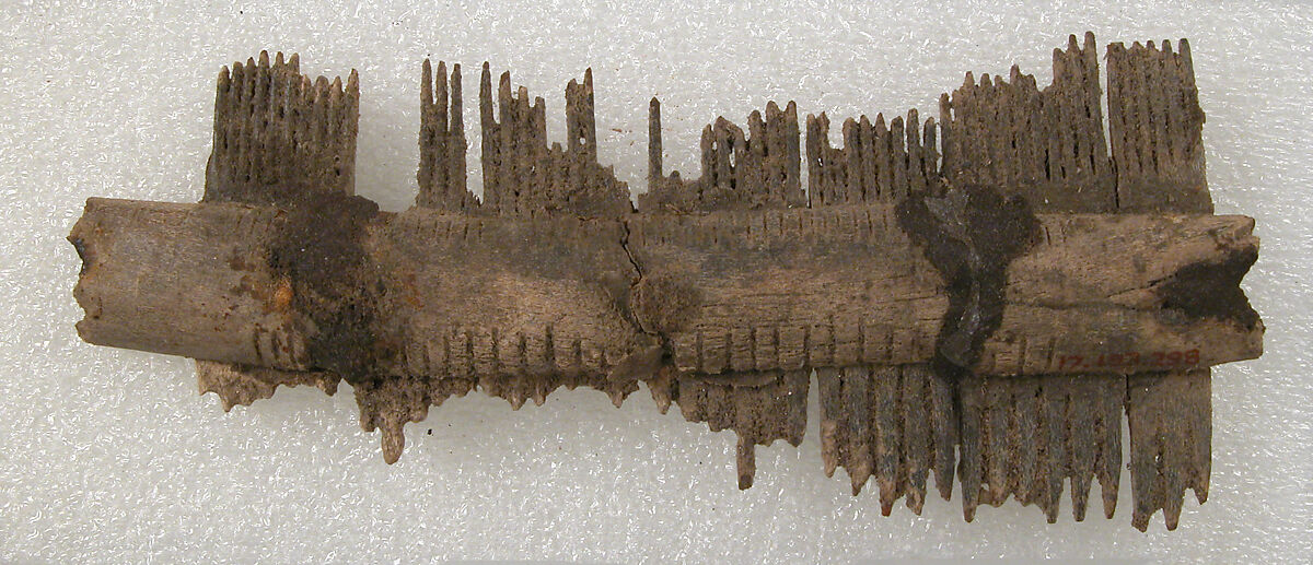 Double-Sided Comb | Frankish | The Metropolitan Museum of Art