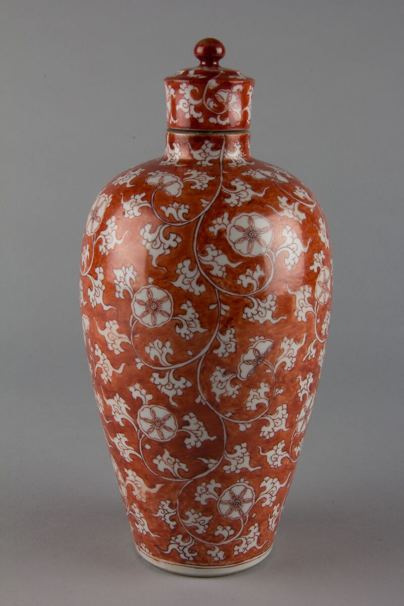 Covered bottle with floral scrolls (one of a pair), Porcelain painted with overglaze red enamel (Jingdezhen ware), China