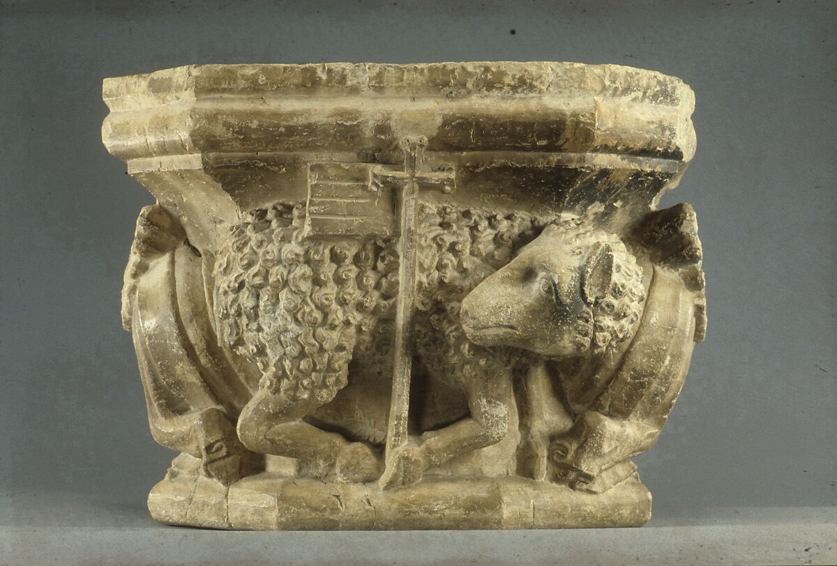 Capital with Angels Holding the Veil of Saint Veronica, with a Column, Limestone with traces of polychromy, North Italian