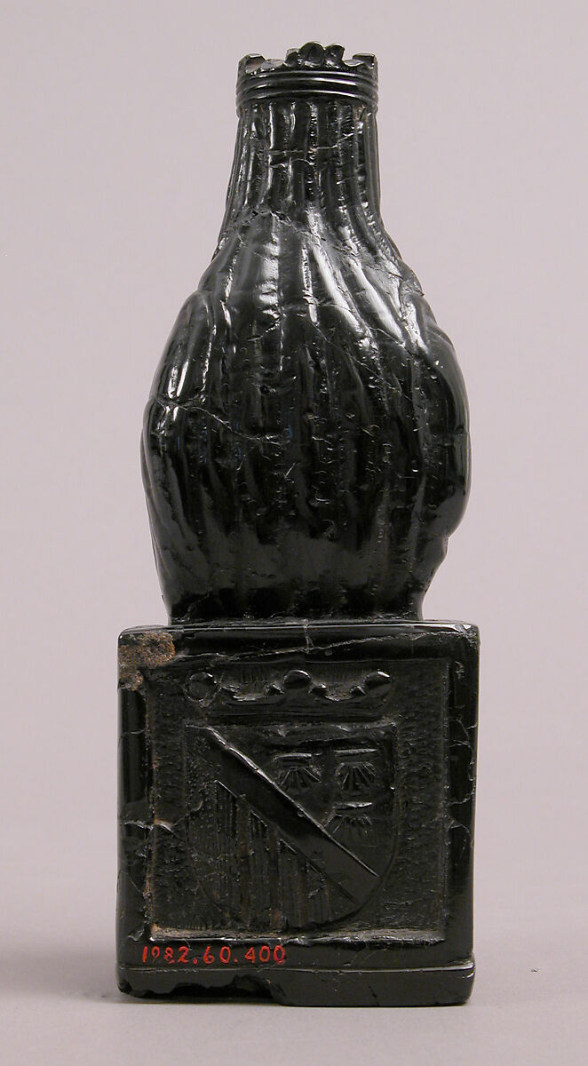 Virgin and Child, Jet, traces of gilding, Spanish