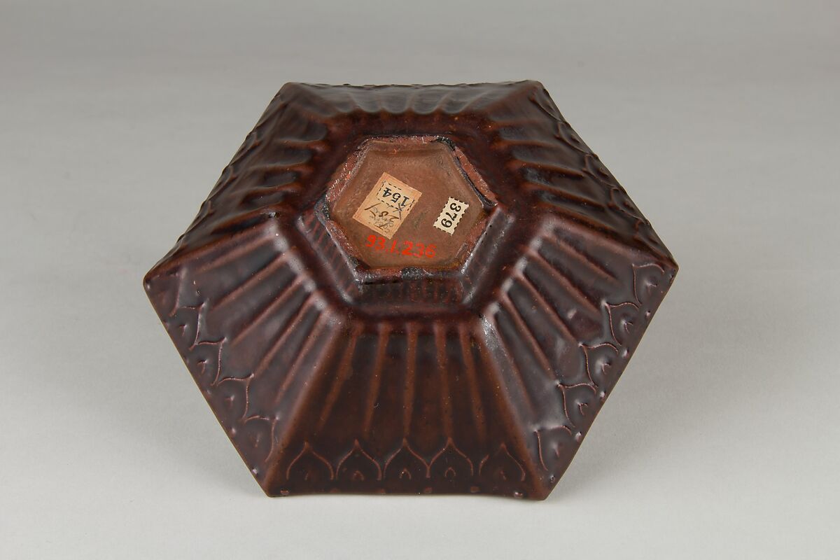 Hexagonal dish, Stoneware with reddish-brown glaze, China