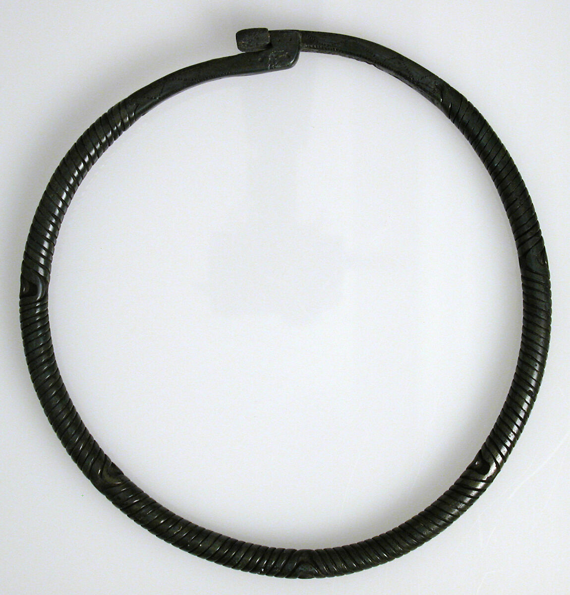 Neck Ring (Torque)