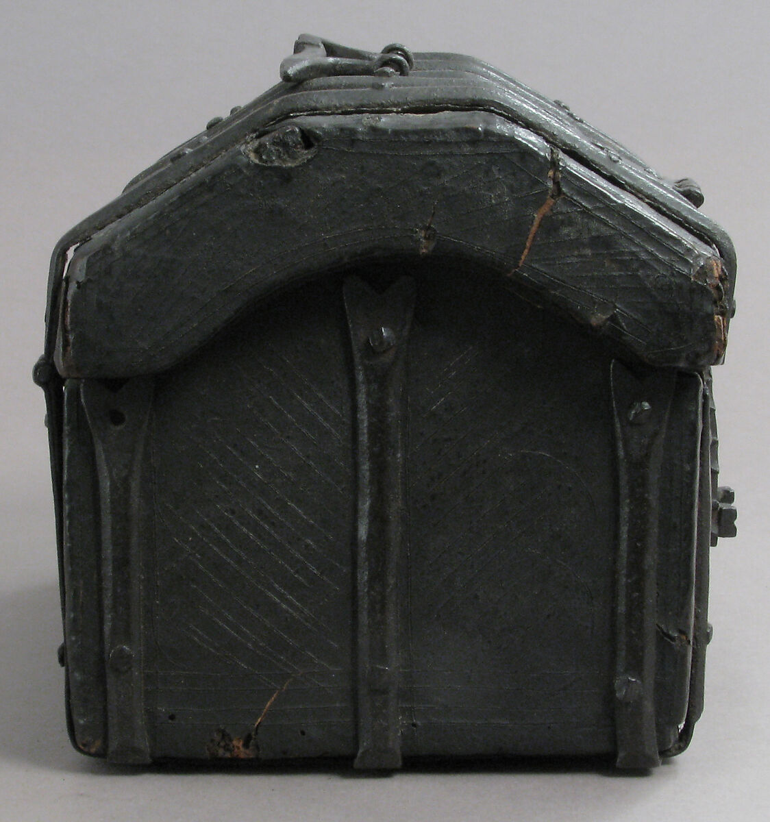 Coffer, Cuir bouilli (tooled leather), iron mounts and lock over wood core, North French or South Netherlandish (?)