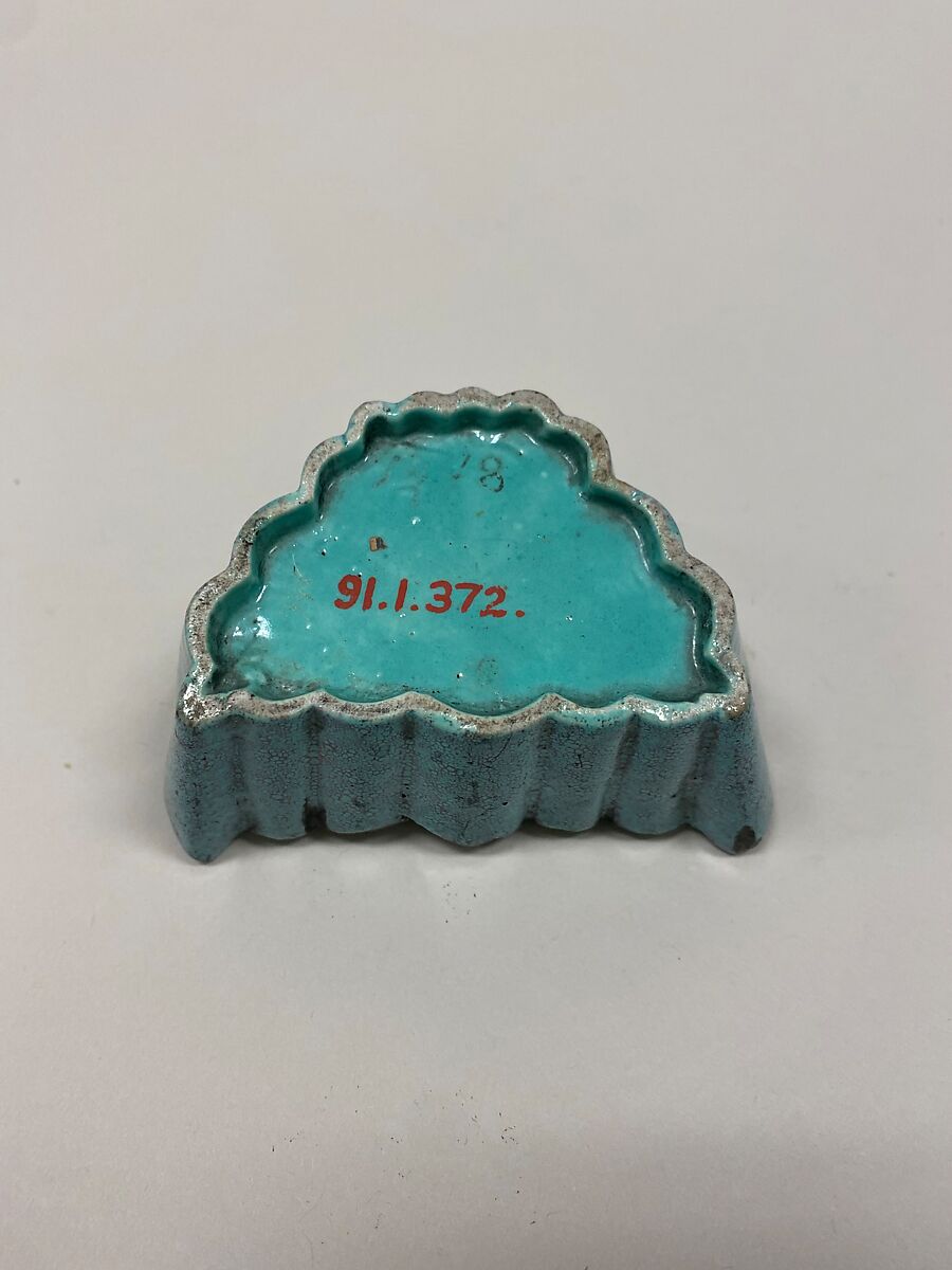 Washer in the shape of a butterfly, Porcelain with robbin's egg glaze (Jingdezhen ware), China