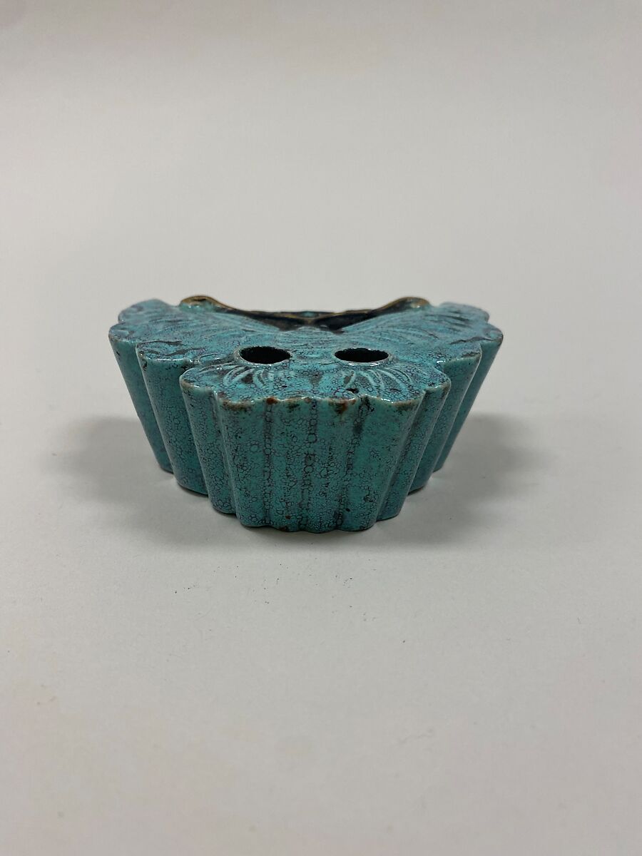Washer in the shape of a butterfly, Porcelain with robbin's egg glaze (Jingdezhen ware), China