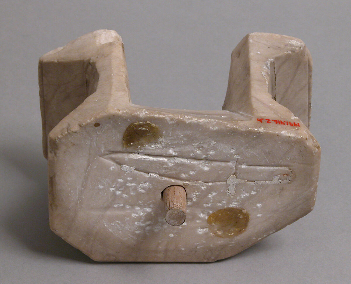 Saint Andrew, Alabaster, with traces of polychromy, North French or South Netherlandish