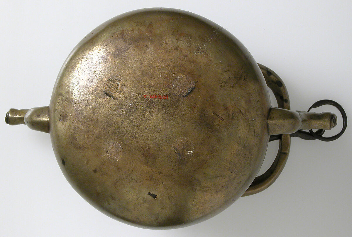 Laver, Brass, with iron swivel and suspension loops, Netherlandish