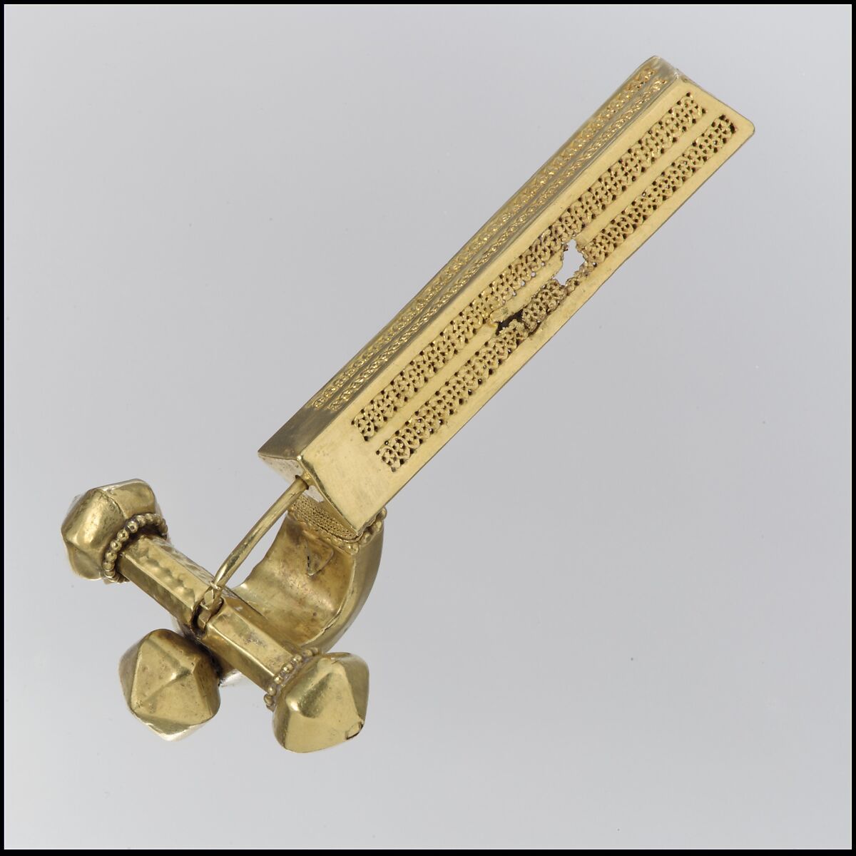 Crossbow Brooch, Gold, Late Roman or Byzantine