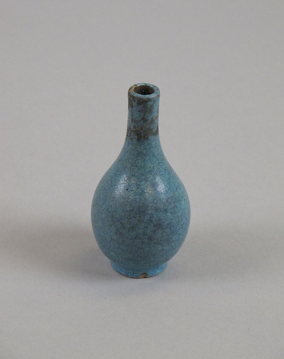 Vase, Porcelain with robin's-egg glaze, China 