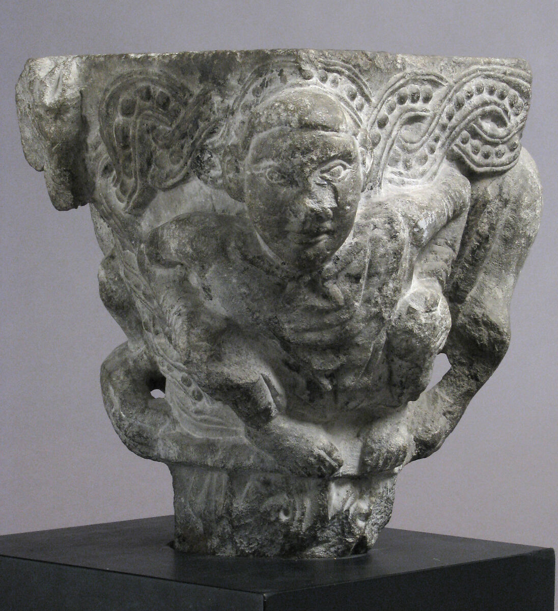 Capital, Stone, Spanish
