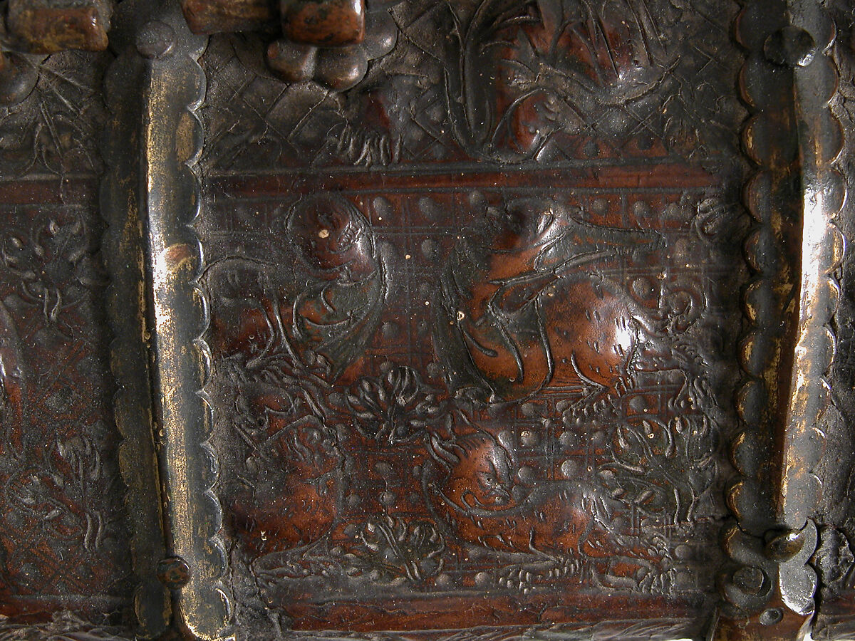 Coffret, Leather (Cuir bouilli), polychromy, silver gilt and enamel coat of arms, gilt copper alloy mounts on wood core, French (?)