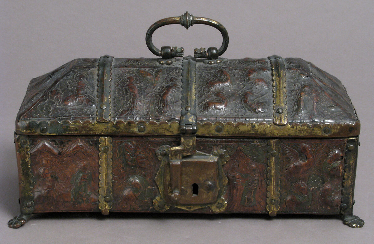 Coffret, Leather (Cuir bouilli), polychromy, silver gilt and enamel coat of arms, gilt copper alloy mounts on wood core, French (?)