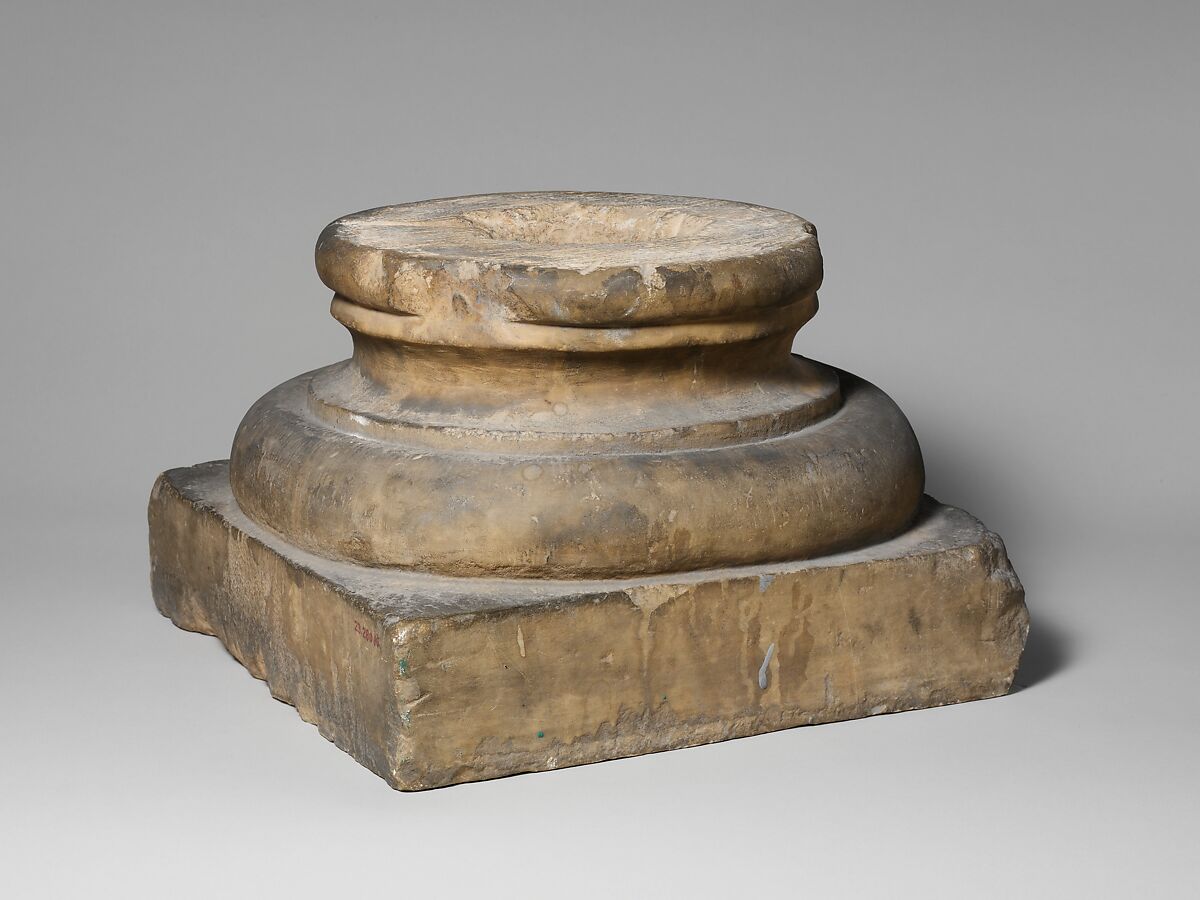 Column Base, Marble (Parian ?), Northeast Italian