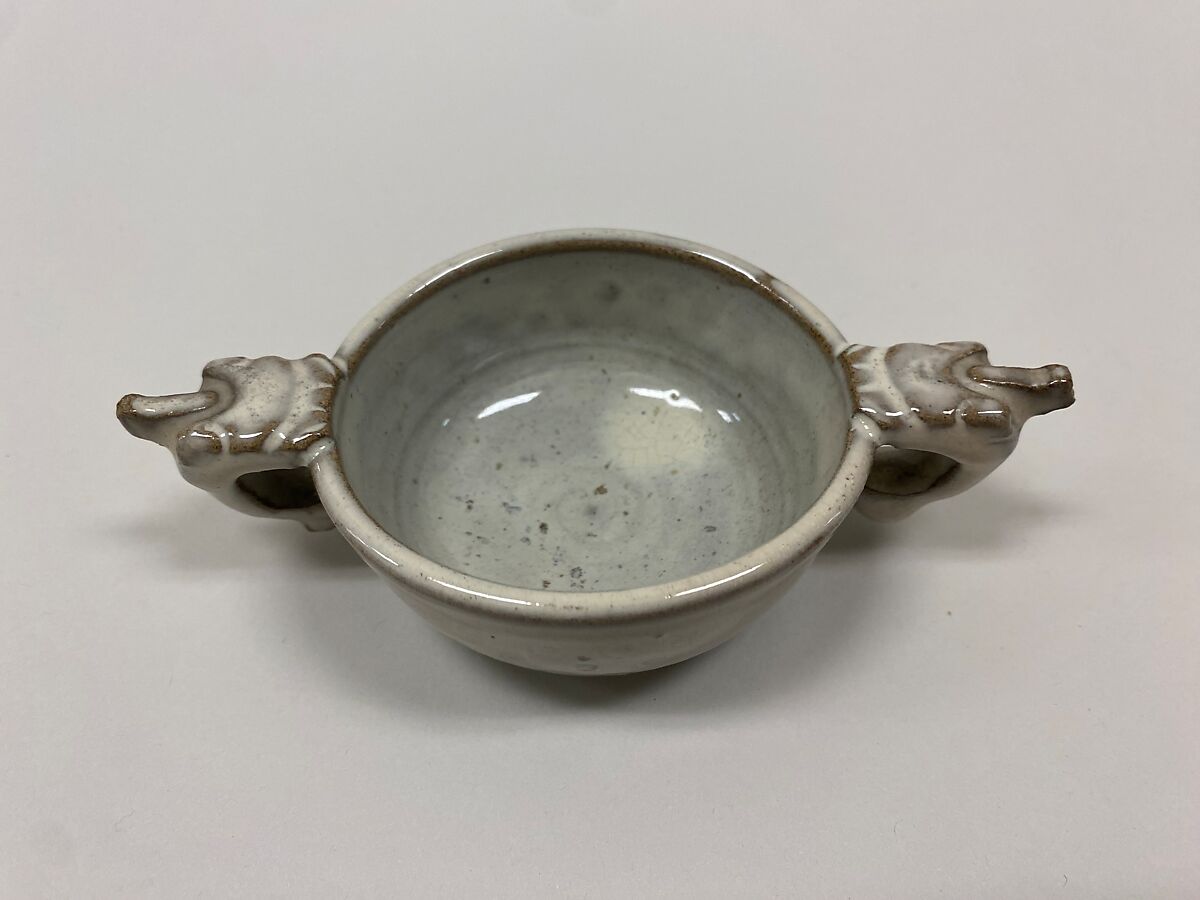 Cup with two animal-head handles, Stoneware with Jun-type glaze (Yixing ware), China