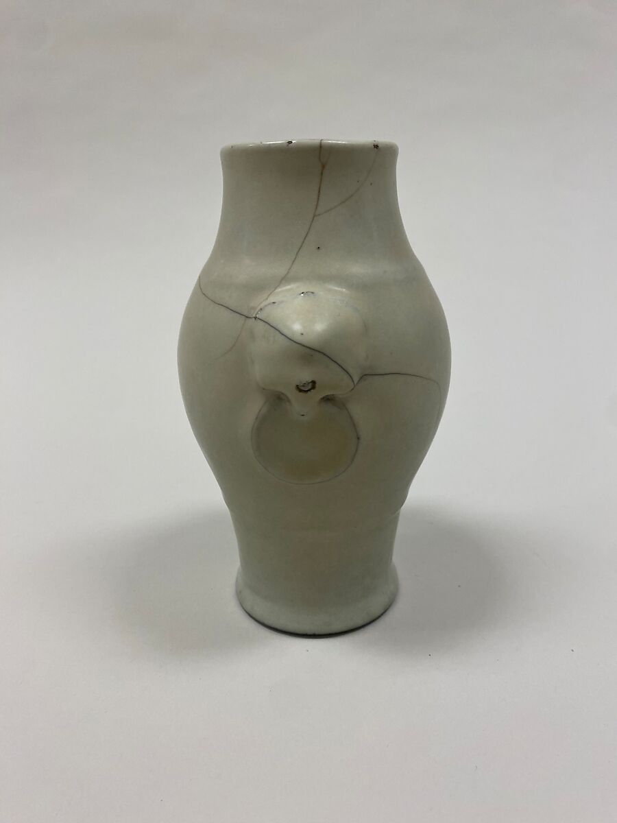 Vase with animal-masks, Porcelain with crackled glaze (Jingdezhen ware), China