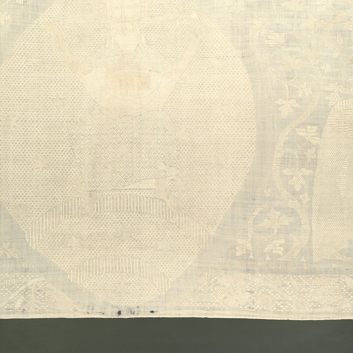 Altarcloth, Sophia, Hadewigis, and Lucardis, Linen embroidered with satin, chain, chevron, and Roumanian stitches, German