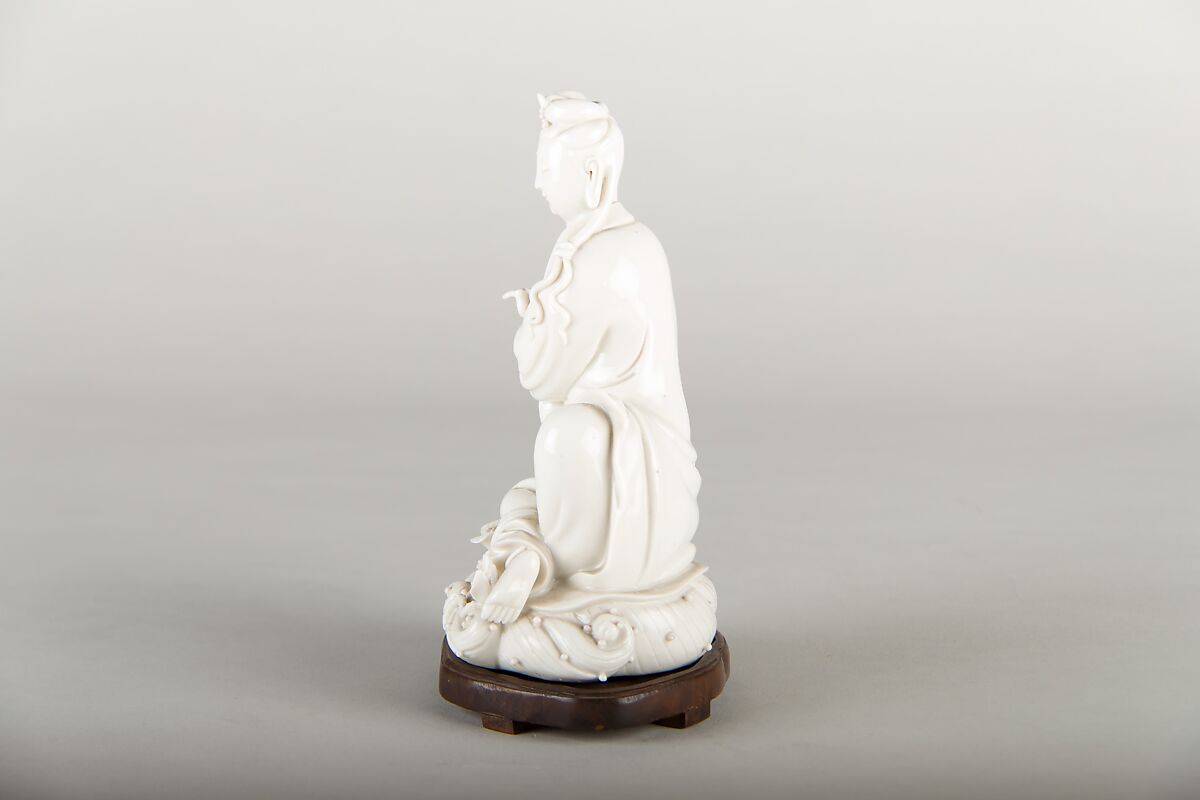 Figure of bodhisattva Guanyin, Porcelain with ivory glaze (Dehua ware), China