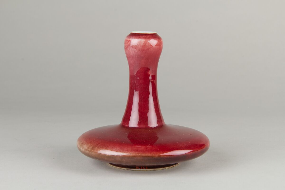 Bottle, Porcelain with ox-blood glaze, China