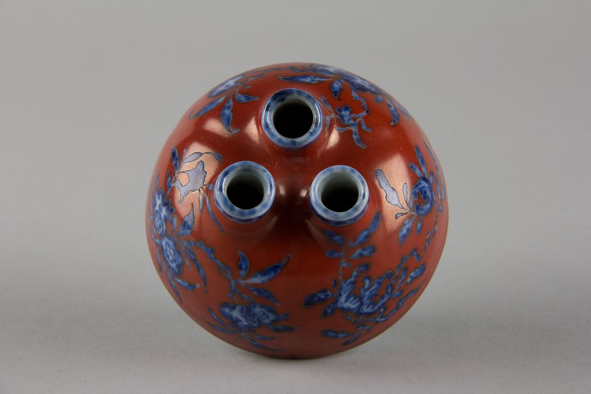 Three-tubed vessel with peaches, pommegranades, and fingered citrons, Porcelain painted in underglaze cobalt blue and overglaze iron red enamel (Jingdezhen ware), China 