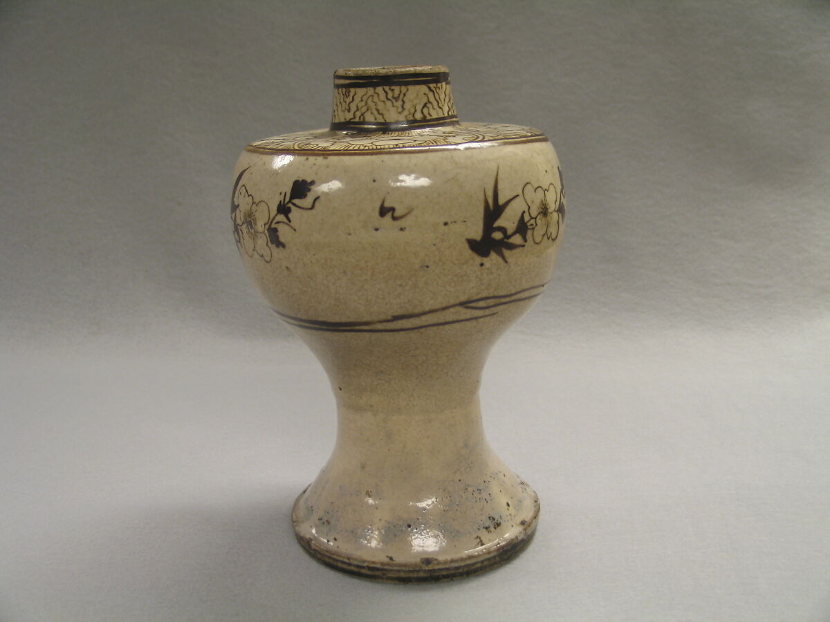 Vase, Stoneware painted with iron pigment over white slip (Cizhou ware), China