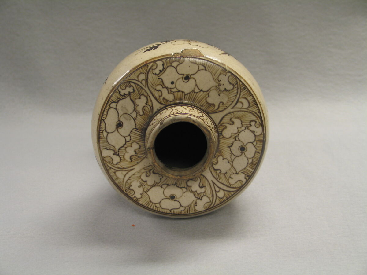Vase, Stoneware painted with iron pigment over white slip (Cizhou ware), China