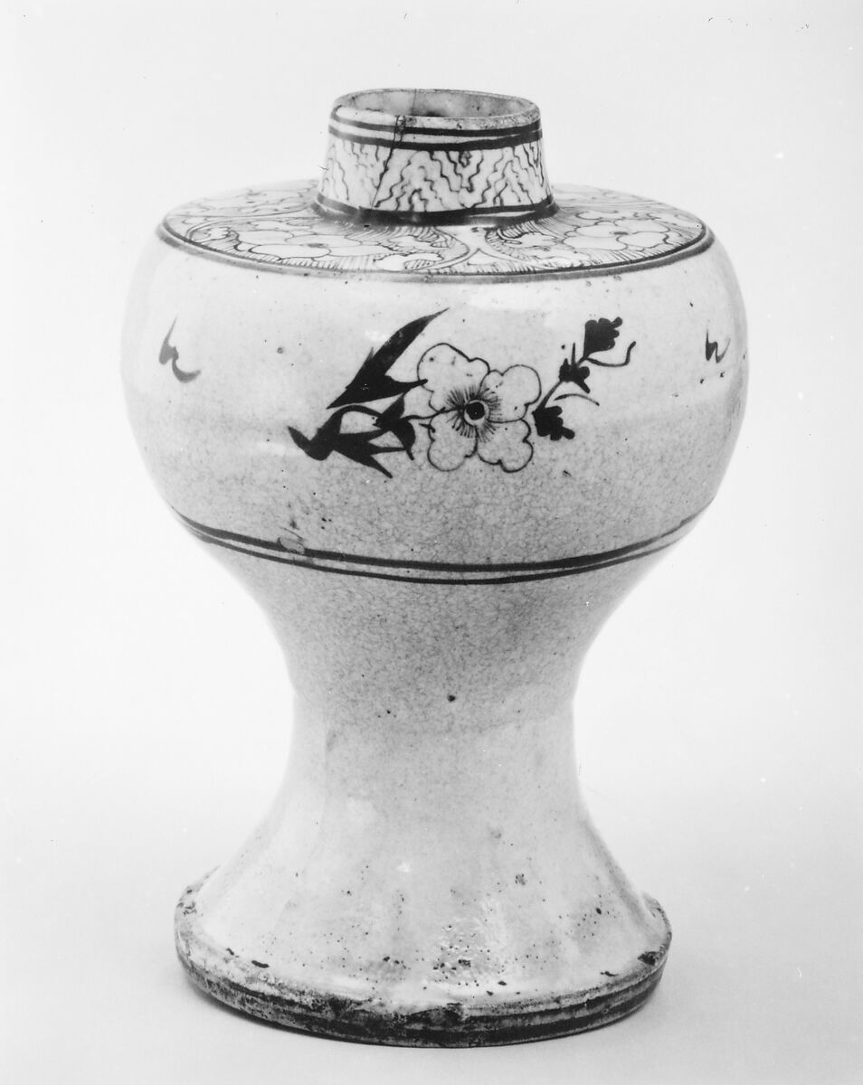 Vase, Stoneware painted with iron pigment over white slip (Cizhou ware), China