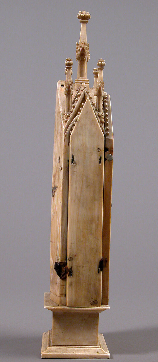 Folding Shrine with Virgin and Child, Elephant ivory with metal mounts, French