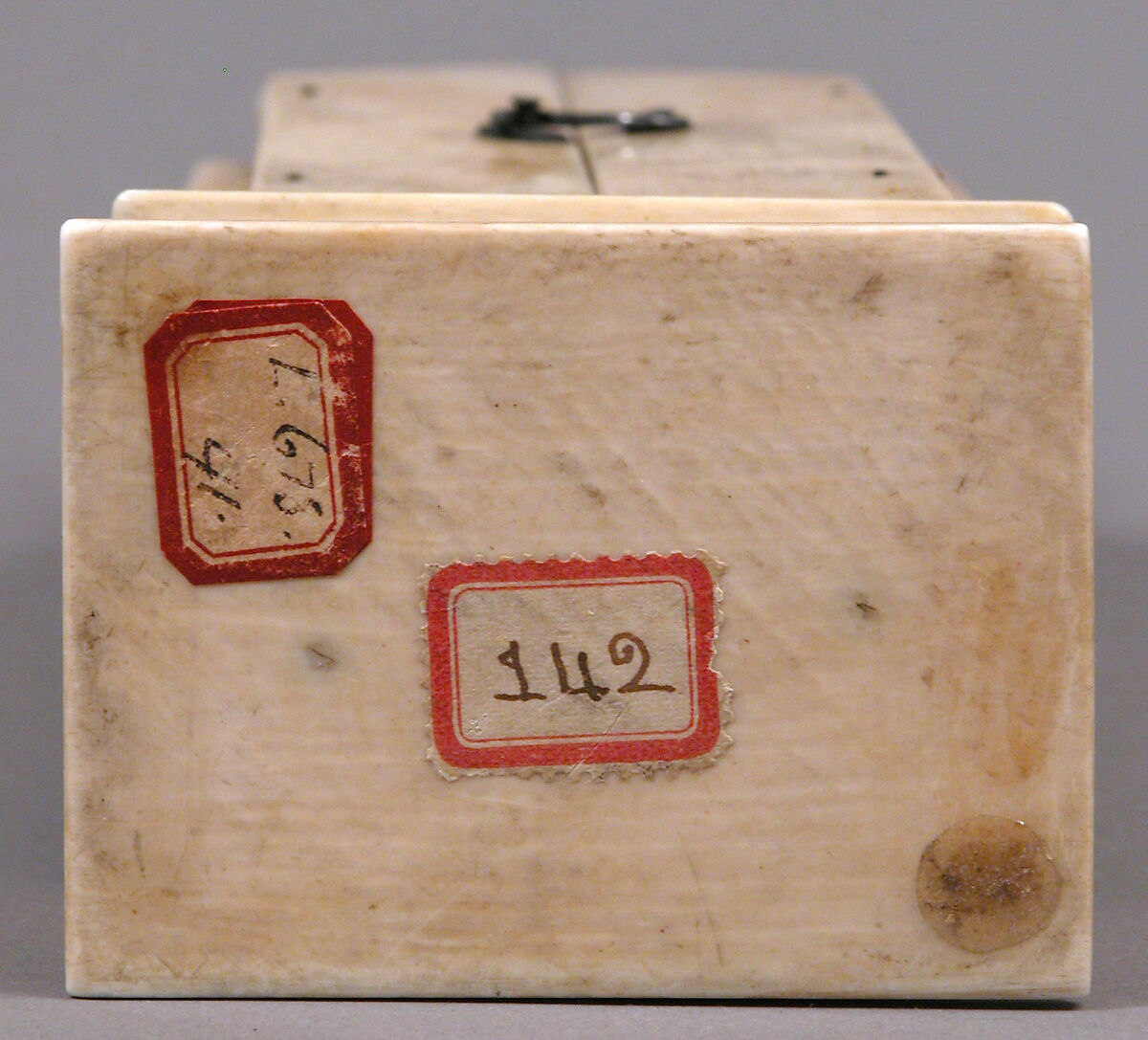 Folding Shrine with Virgin and Child, Elephant ivory with metal mounts, French