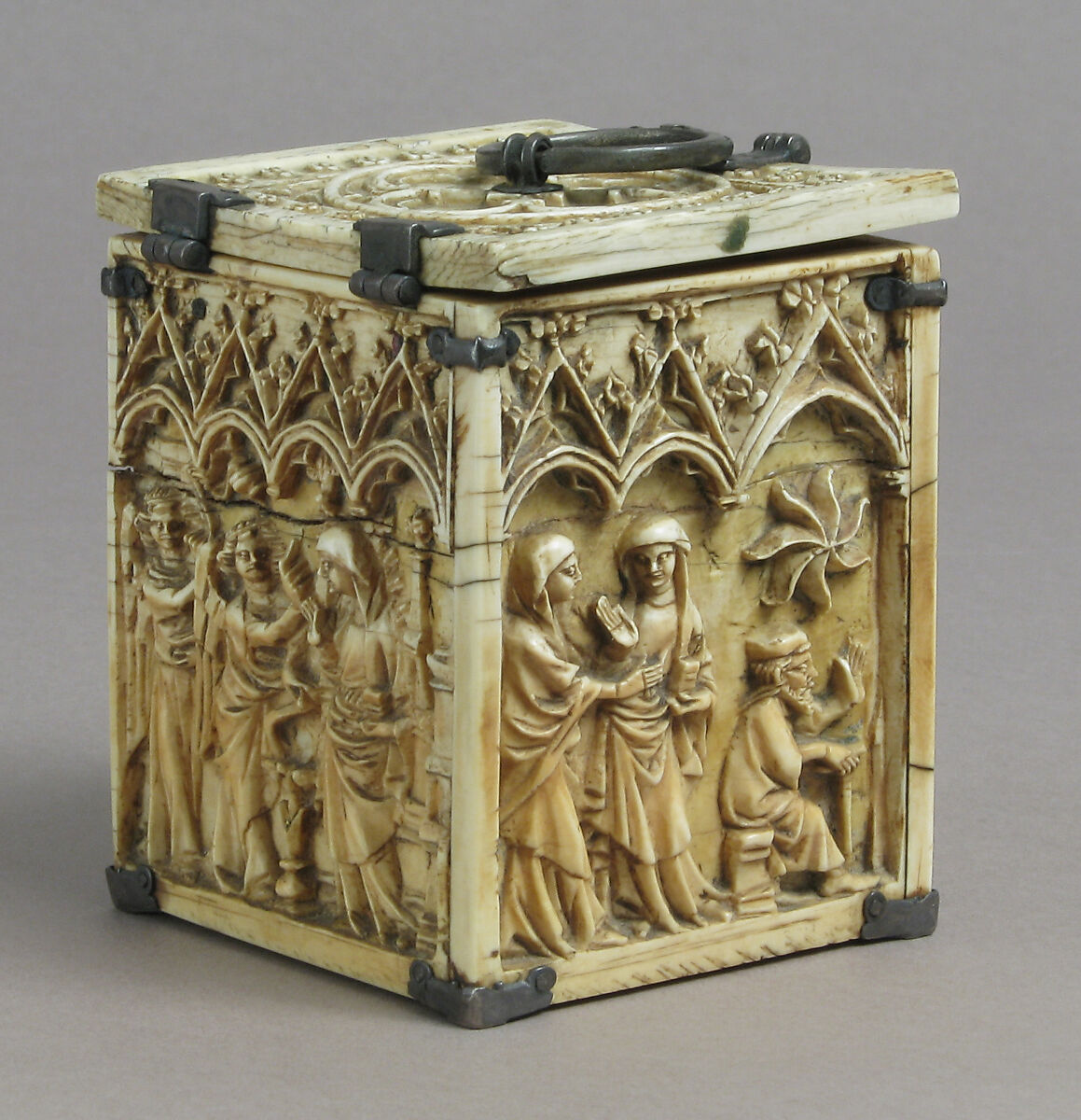 Box with Scenes from the Infancy of Christ, Elephant ivory, metal (silver?) mounts, European (French style)