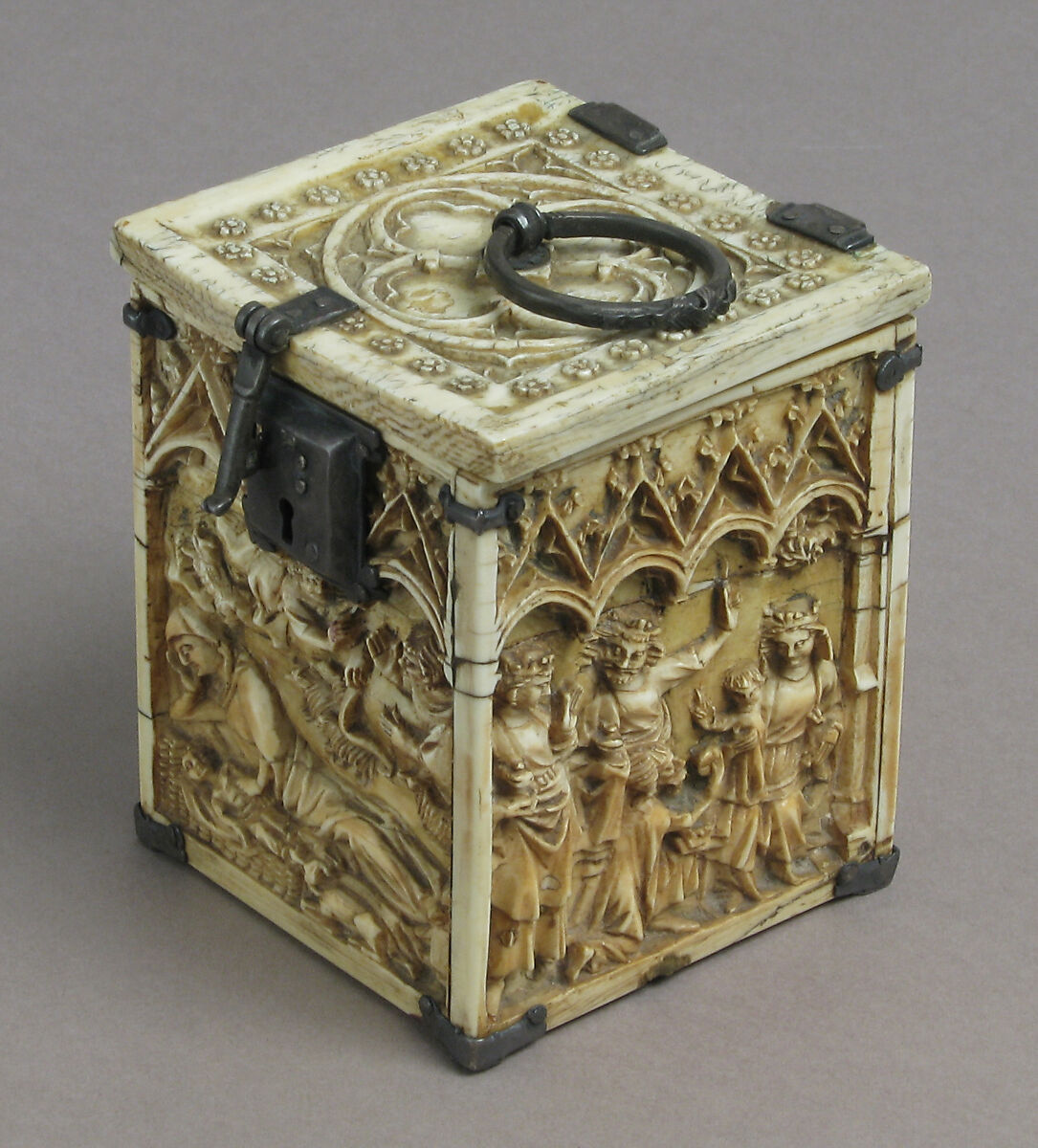 Box with Scenes from the Infancy of Christ, Elephant ivory, metal (silver?) mounts, European (French style)