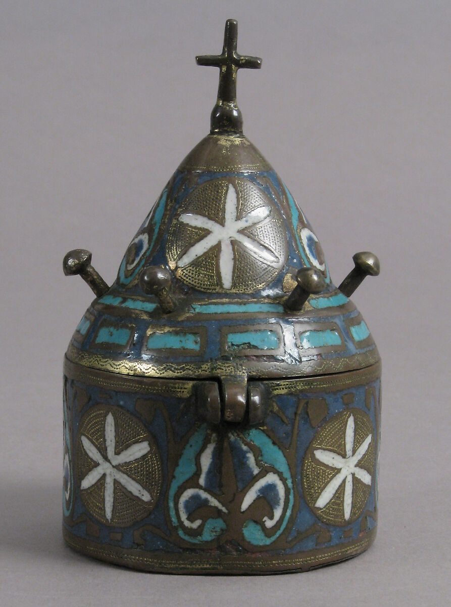 Pyx, Champlevé enamel, copper-gilt, Spanish