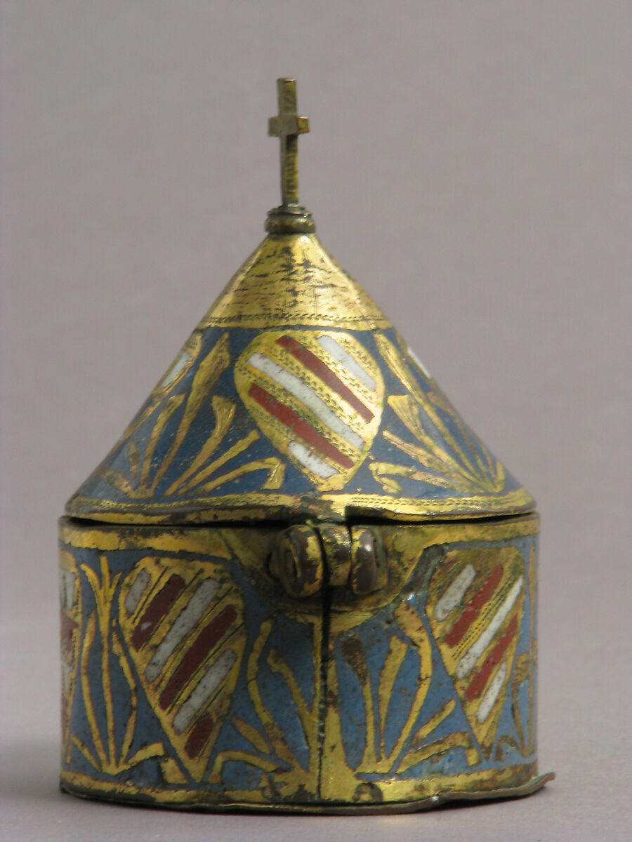 Pyx, Copper: engraved and gilt, champlevé enamel: medium blue, red, and white, French