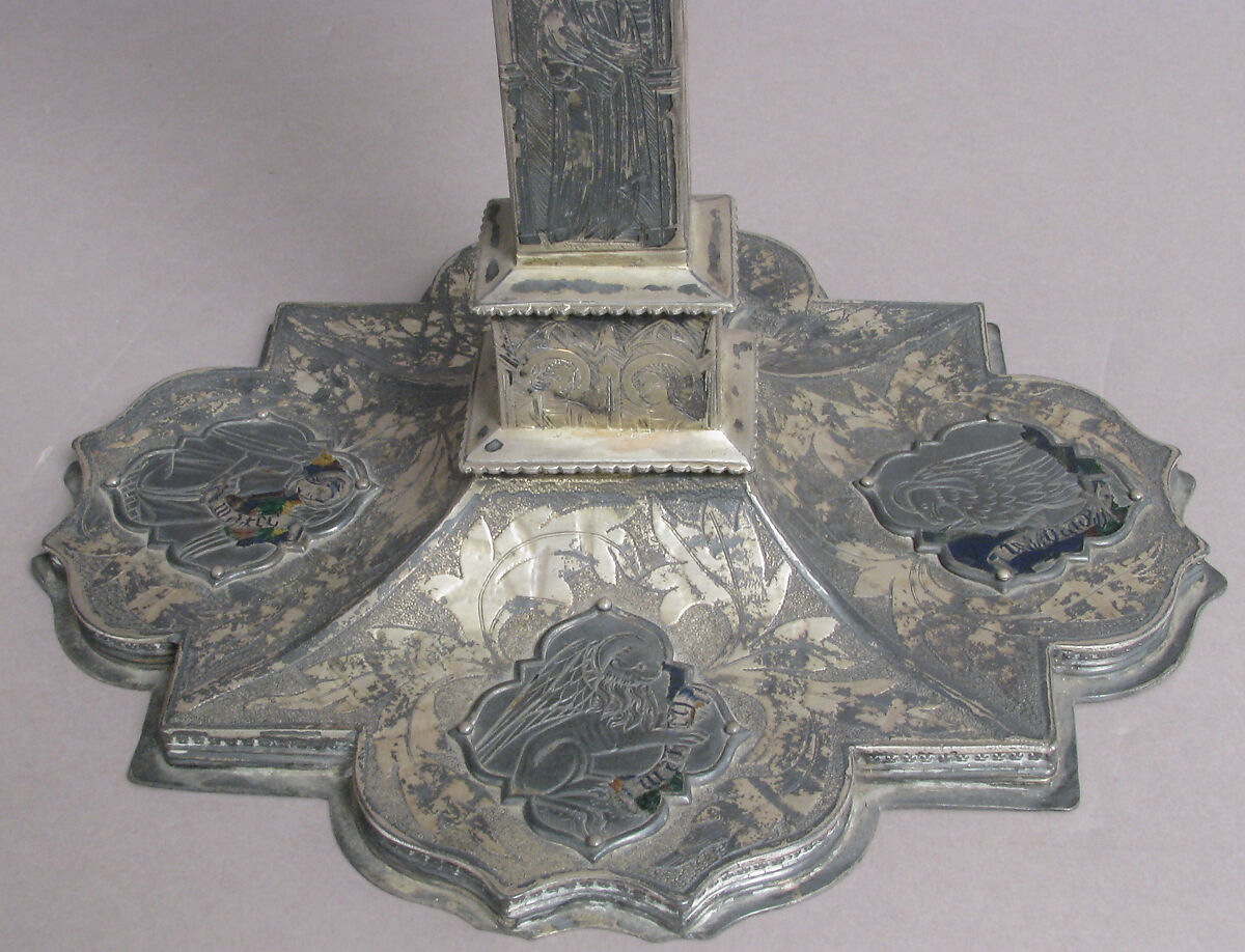 Reliquary, Gilded silver and basse taille enamel, Italian