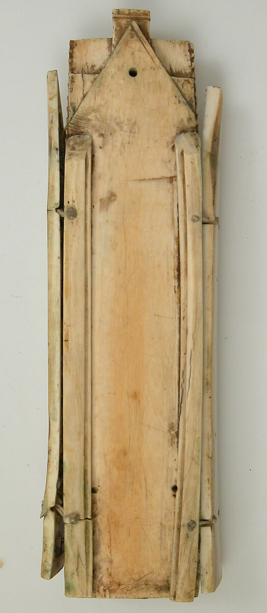 Folding Shrine with Virgin and Child, Elephant ivory, traces of paint and gilding, French